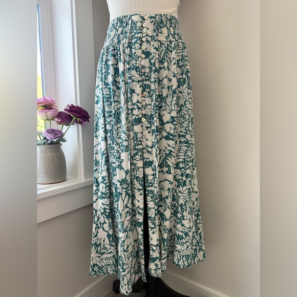 CYNTHIA ROWLEY Floral Peasant Prairie Maxi Boho Skirt Mother of Pearl Buttons L - Picture 1 of 11